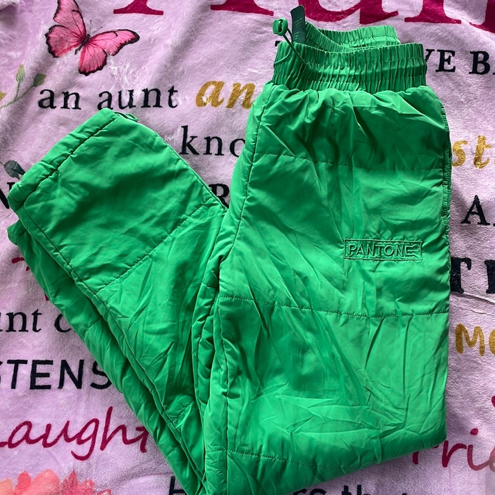 Quilted  jogger pants by Forever 21 Pantone